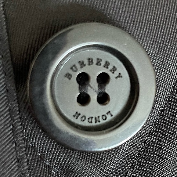 Burberry Black Quilted Jacket; Tartan Lining & Mandarin Collar; M; SEE CALLOUTS! - Picture 7 of 16